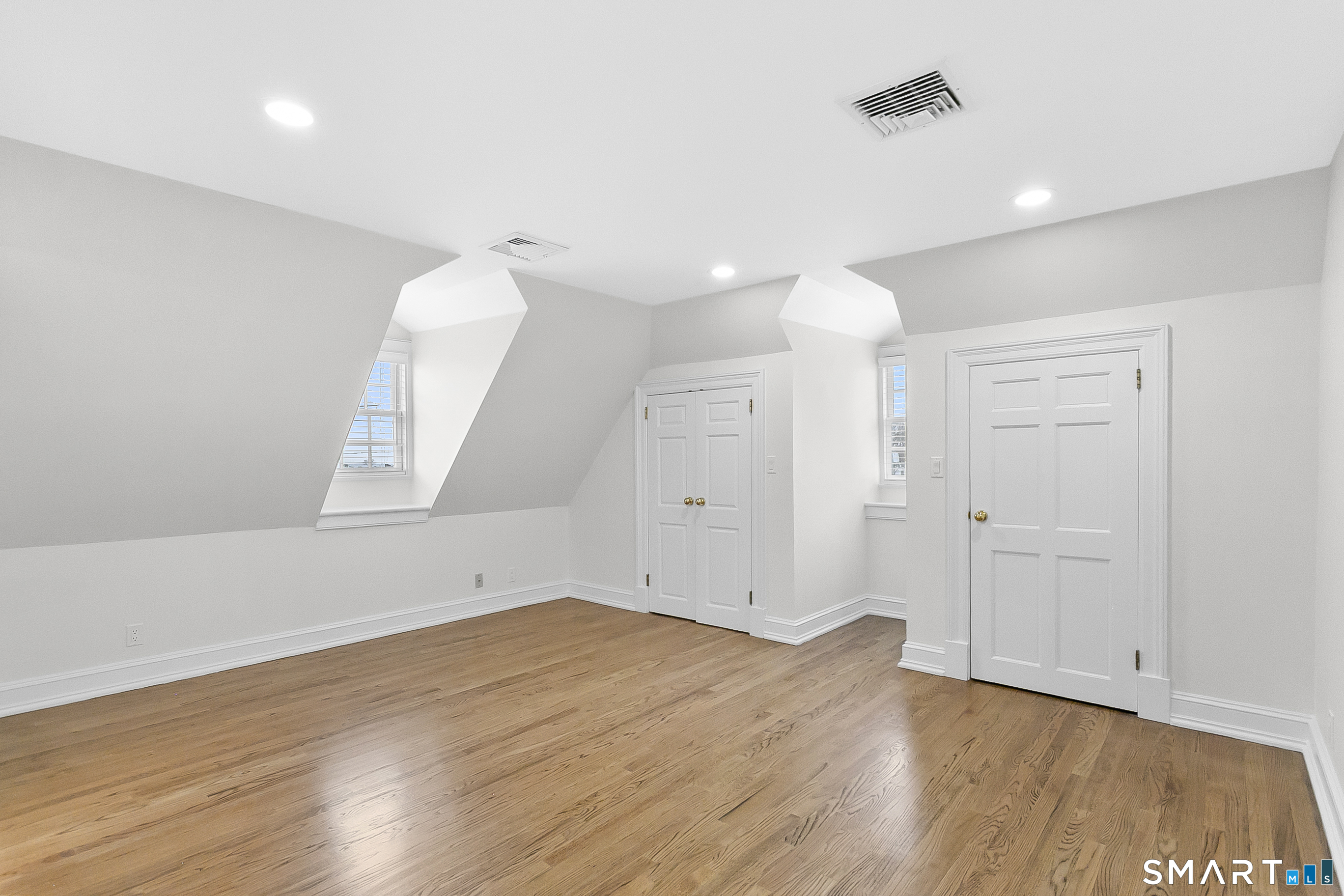 249 Main Street 1
