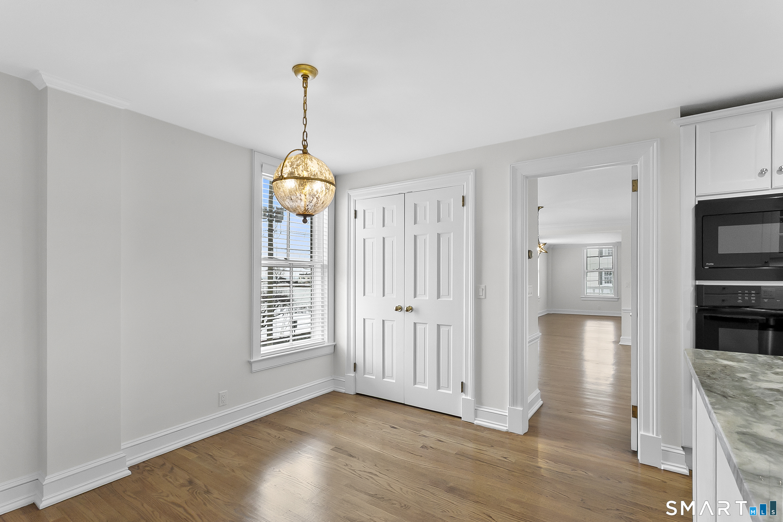 249 Main Street 1