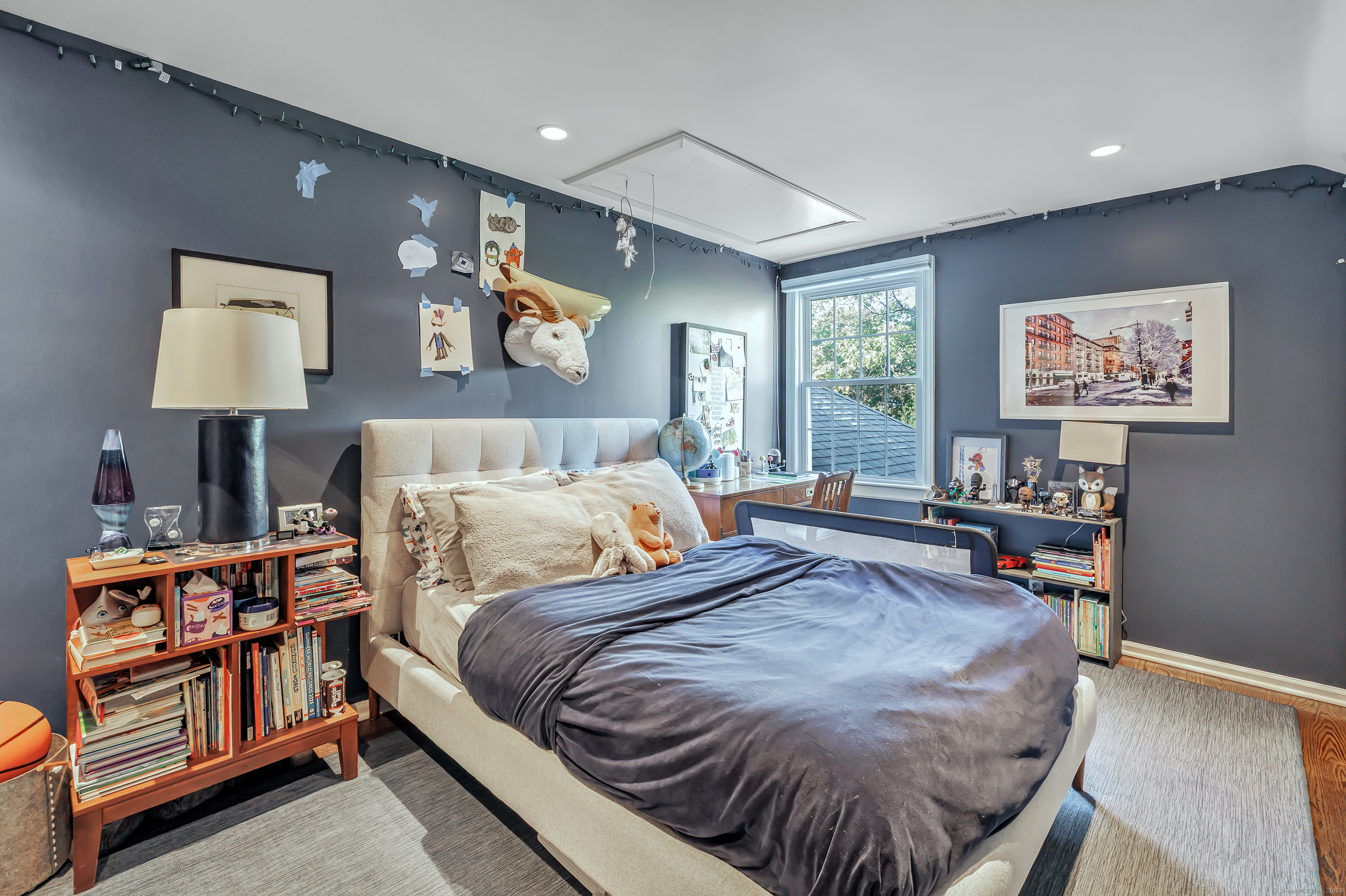 576 Bridgeview Place