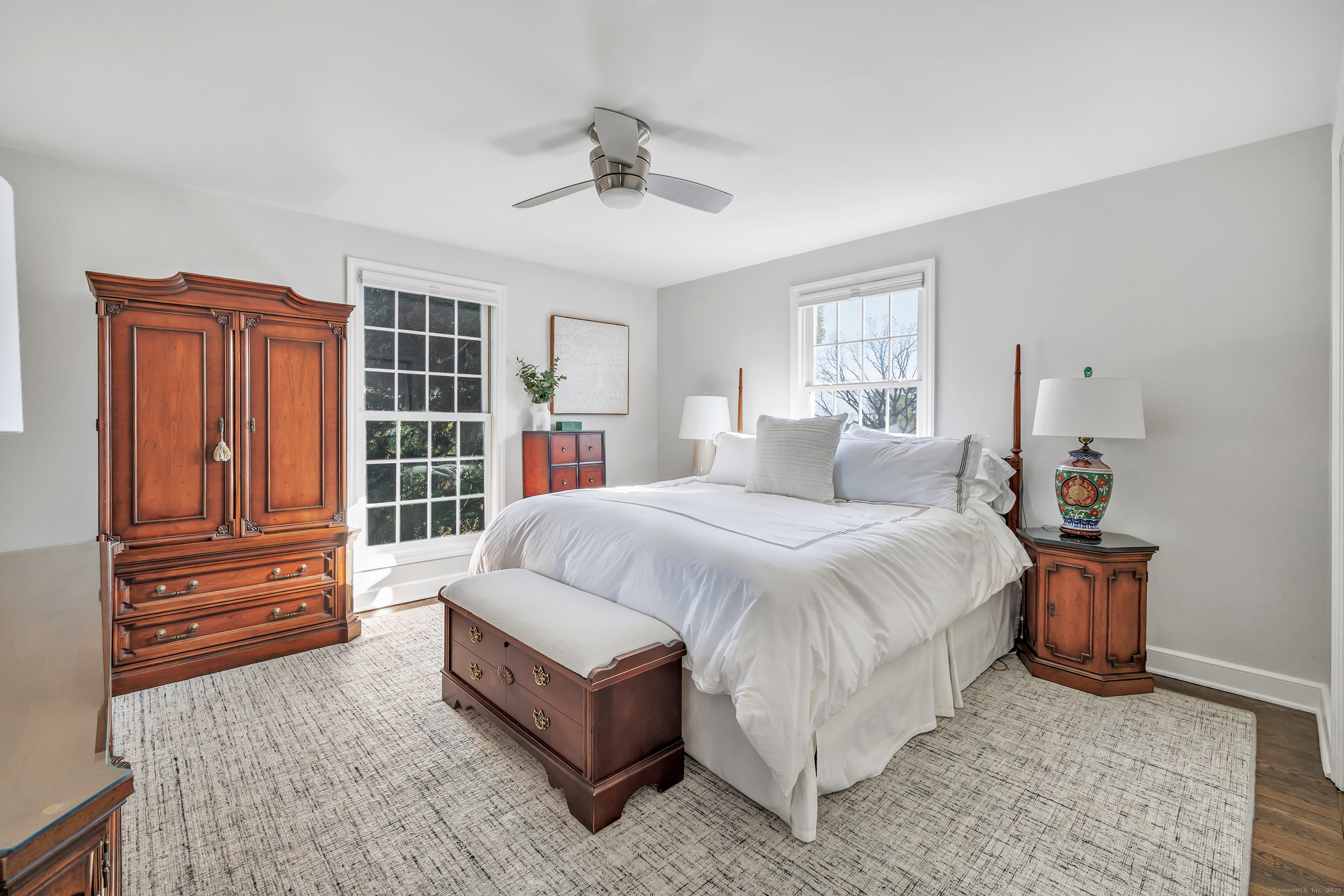 576 Bridgeview Place
