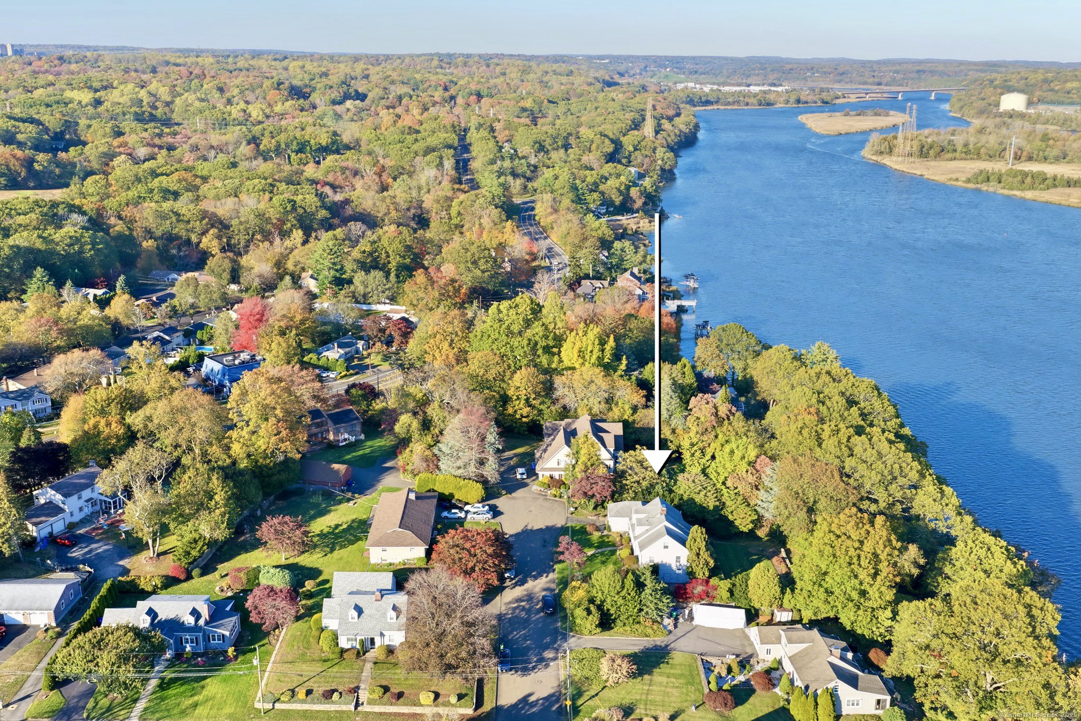 576 Bridgeview Place