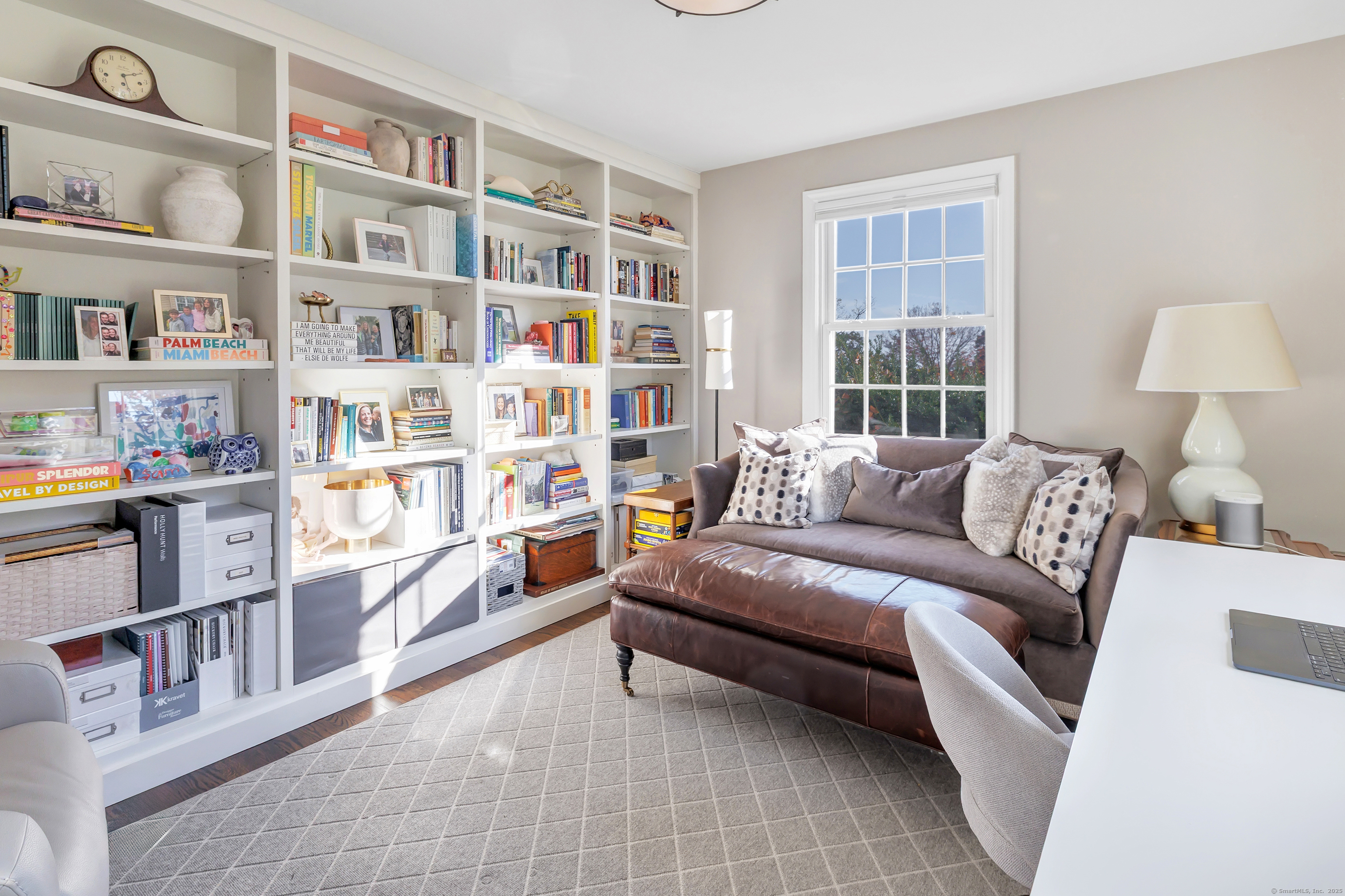 576 Bridgeview Place