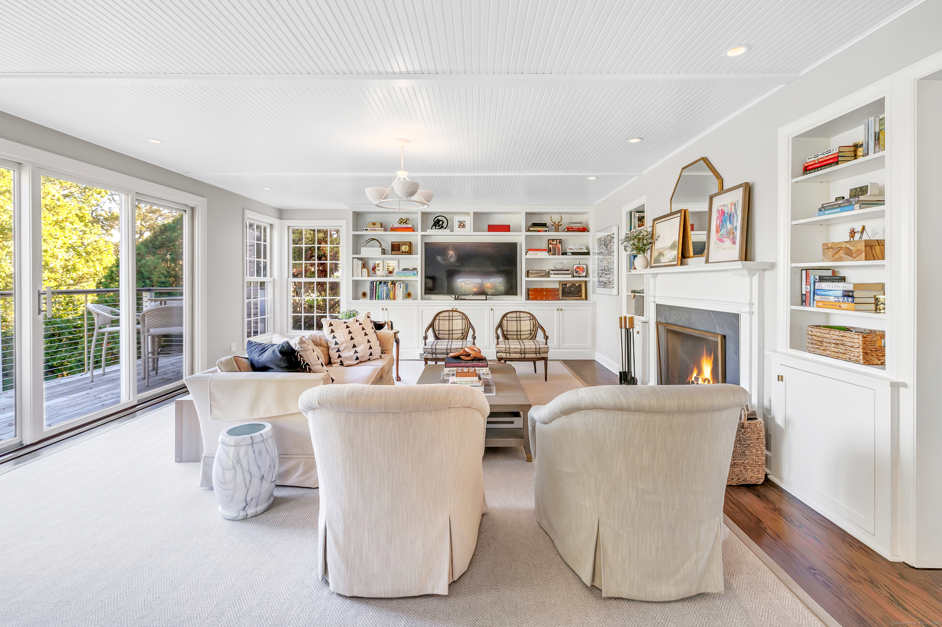 576 Bridgeview Place