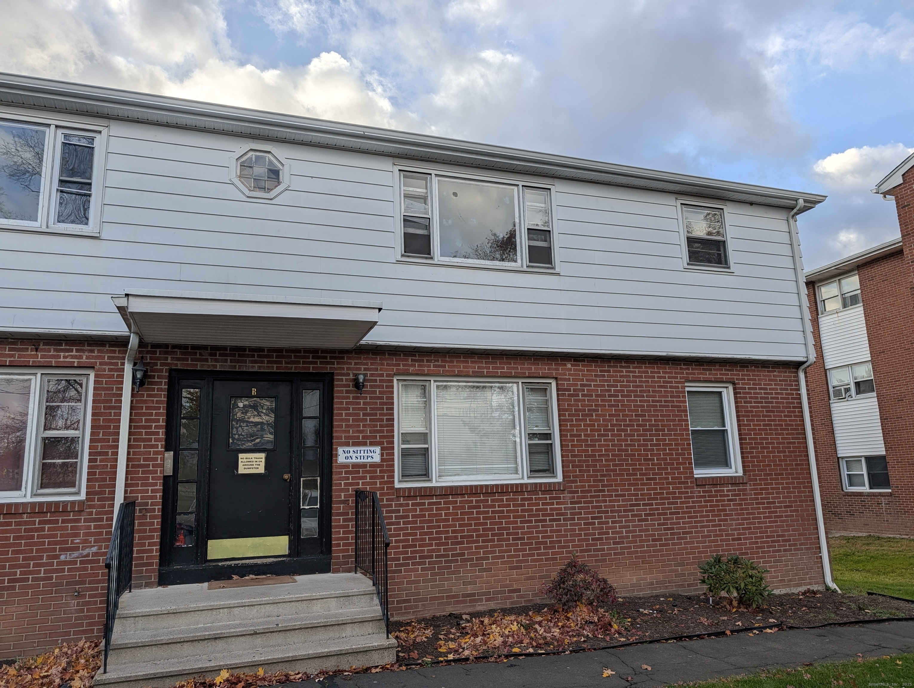 161 West Spring Street APT B2