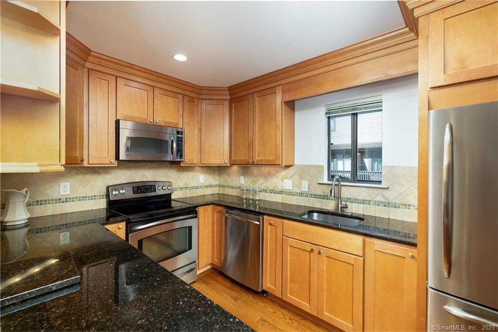 2289 Bedford Street G7