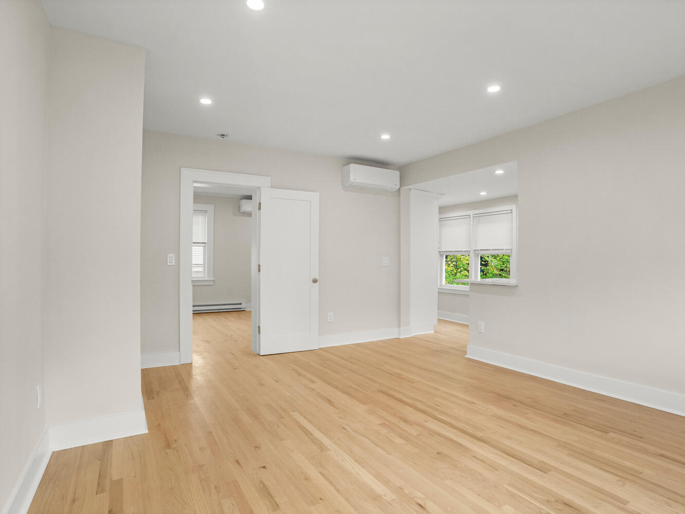 21 Holcomb Avenue APT 2R