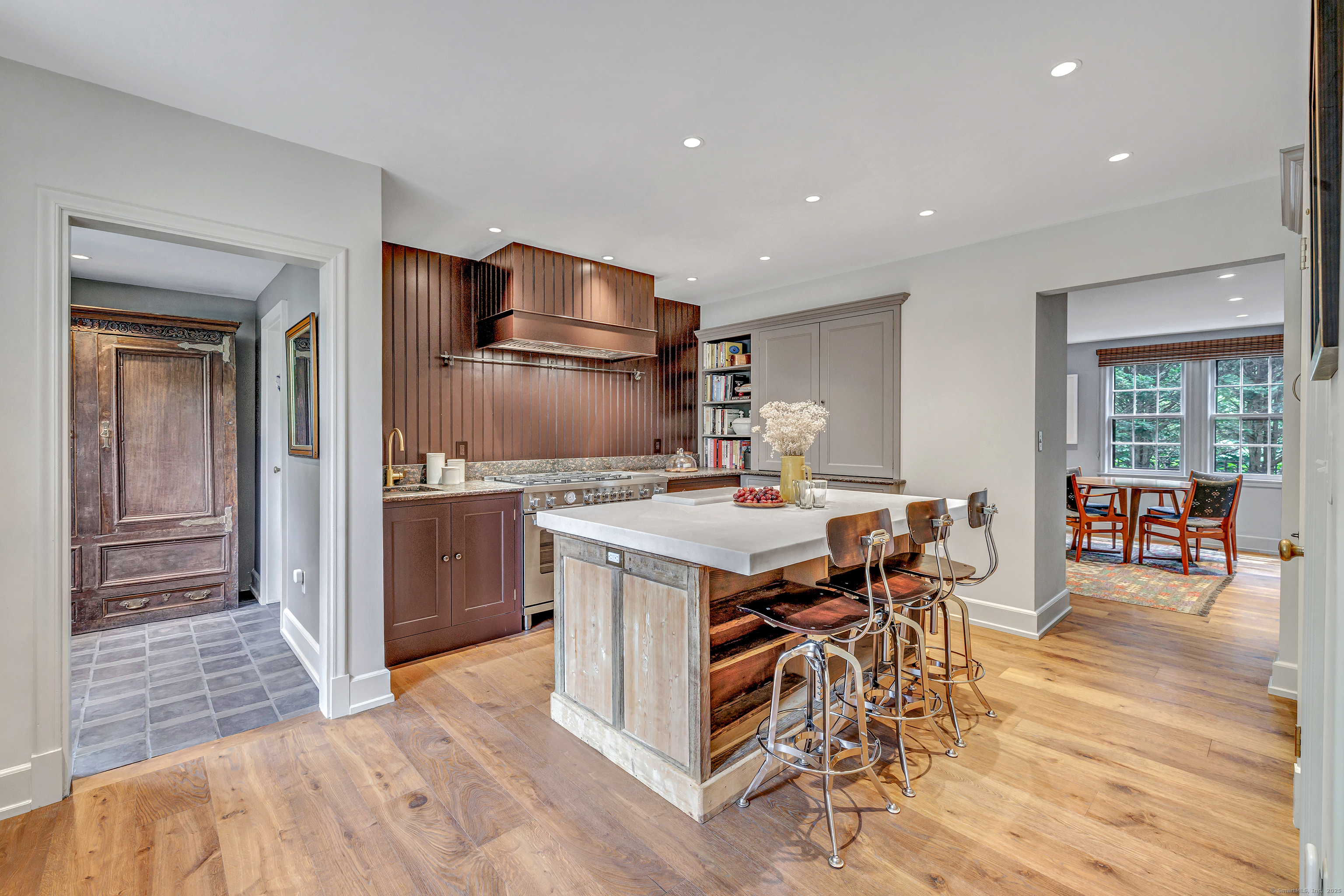 61 Clapboard Hill Road