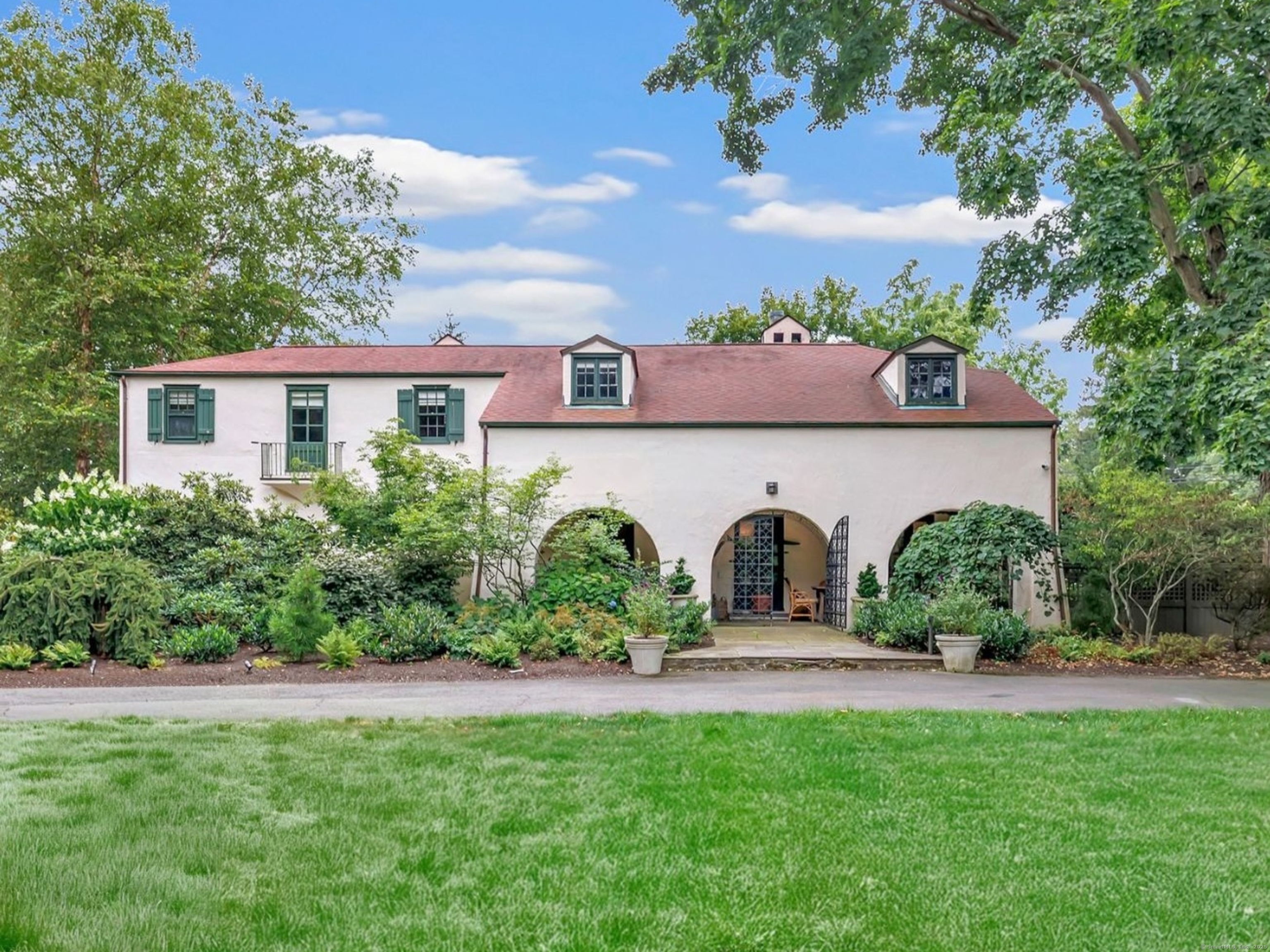 61 Clapboard Hill Road