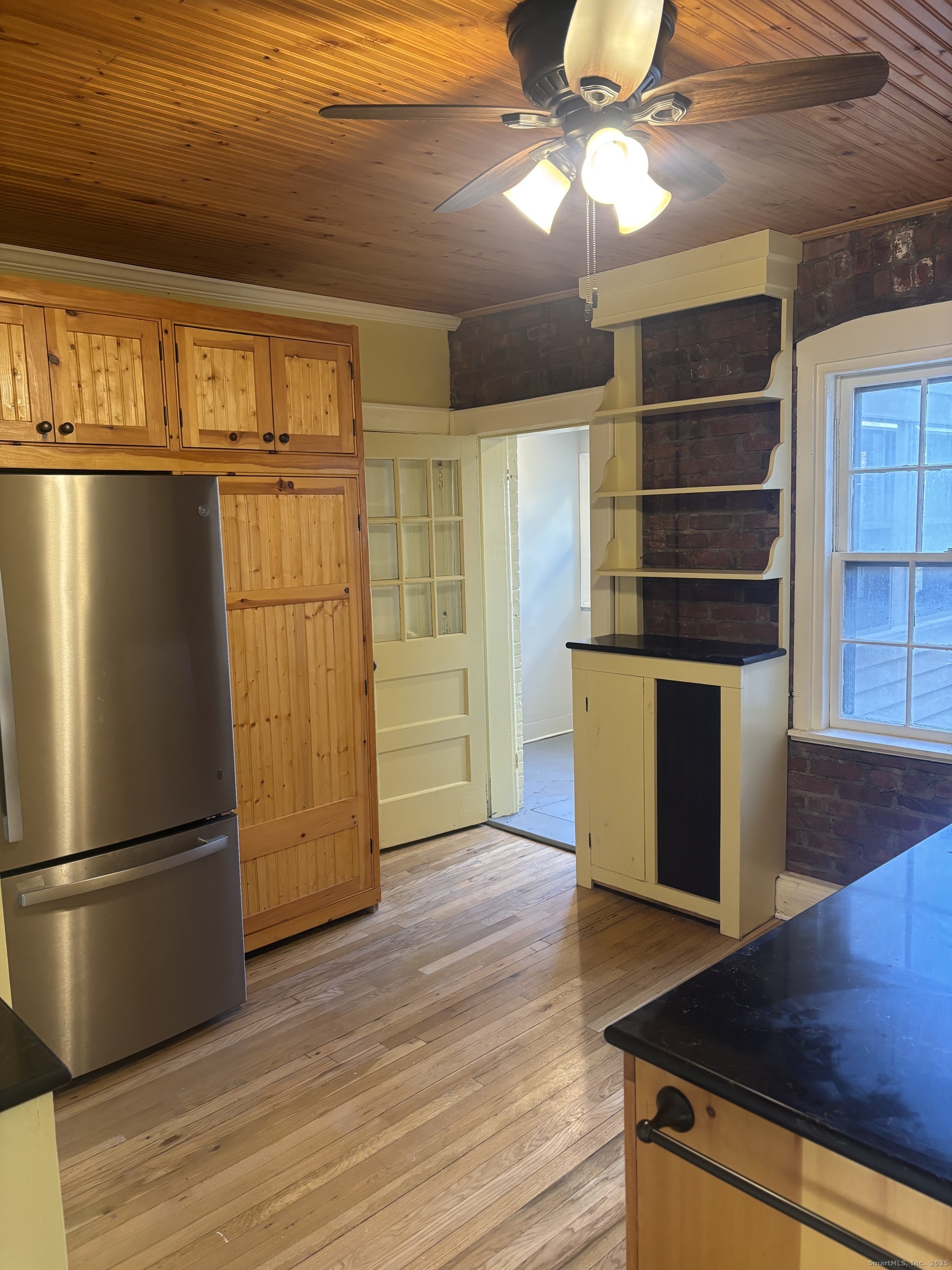 554 Brewster Street 4