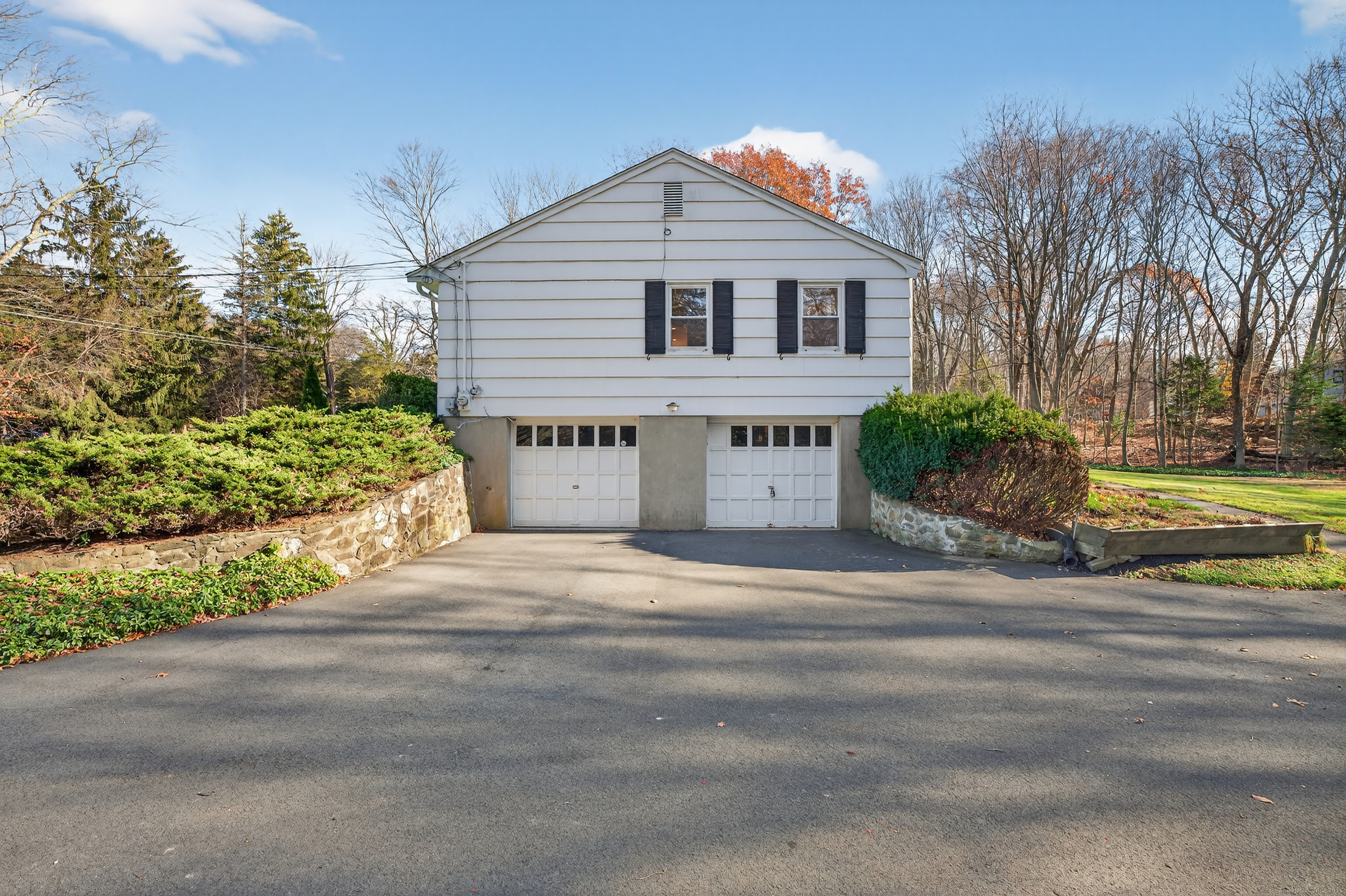 74 Hall Drive