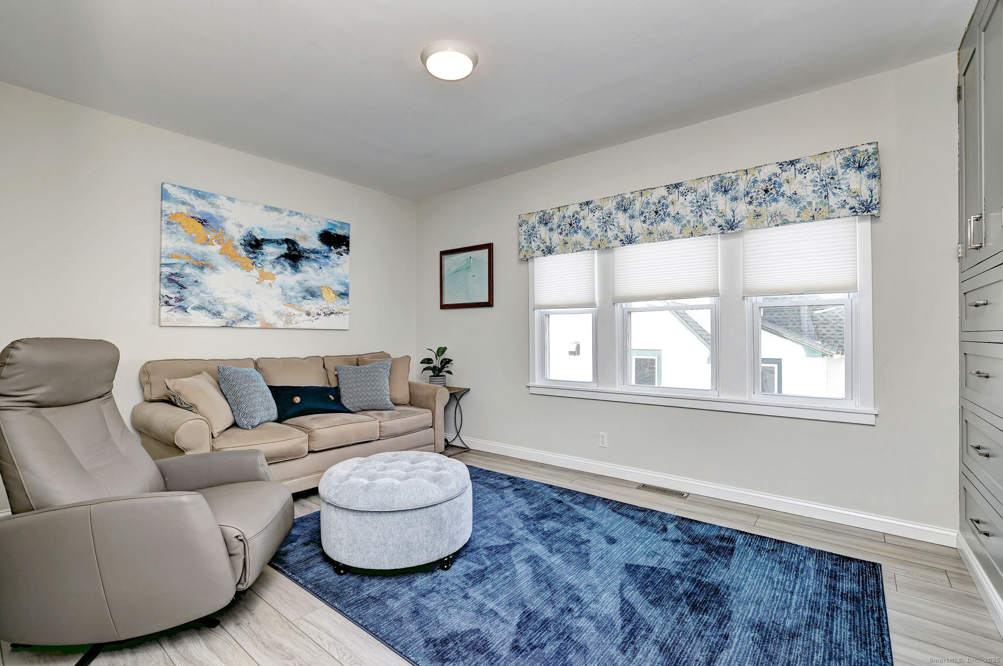 131 6th Avenue