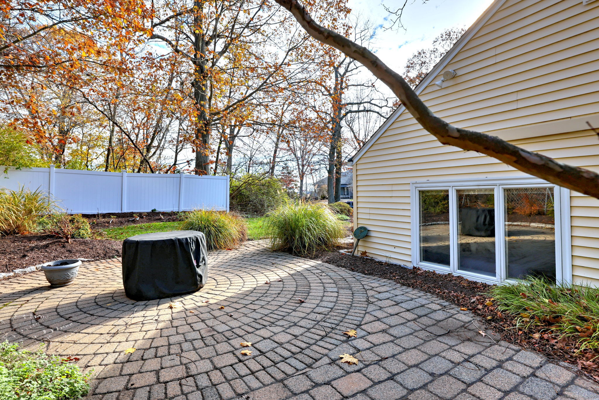 131 6th Avenue