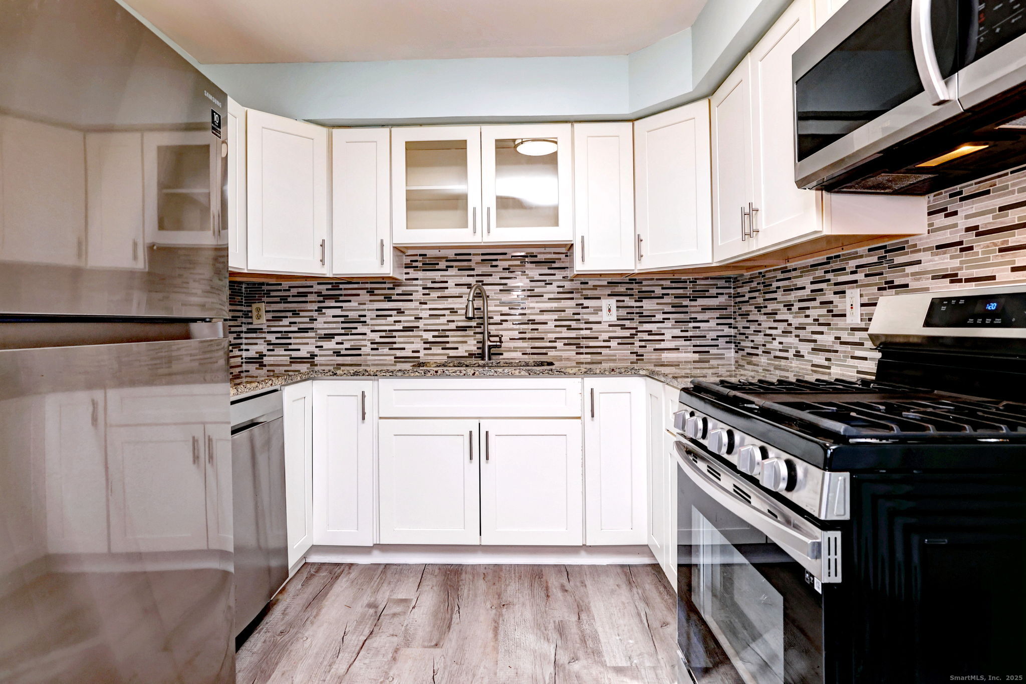 245 Sunnyridge Avenue APT 2