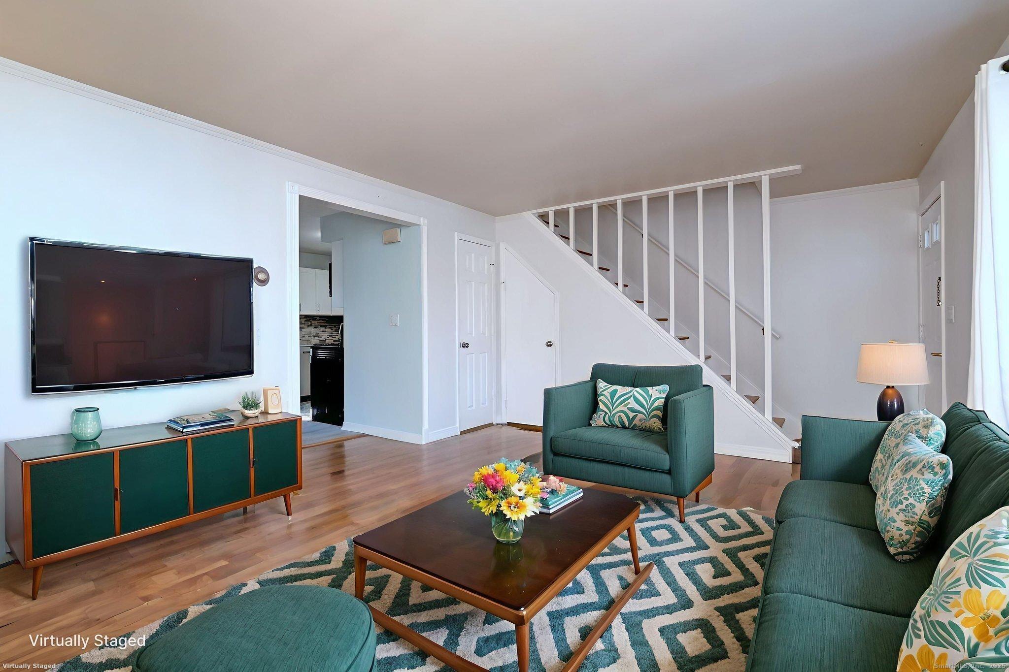 245 Sunnyridge Avenue APT 2