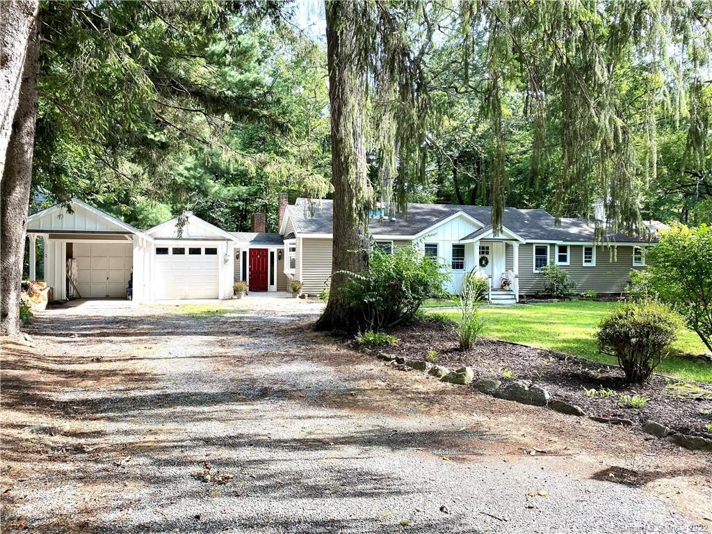 83 Maltbie Avenue
