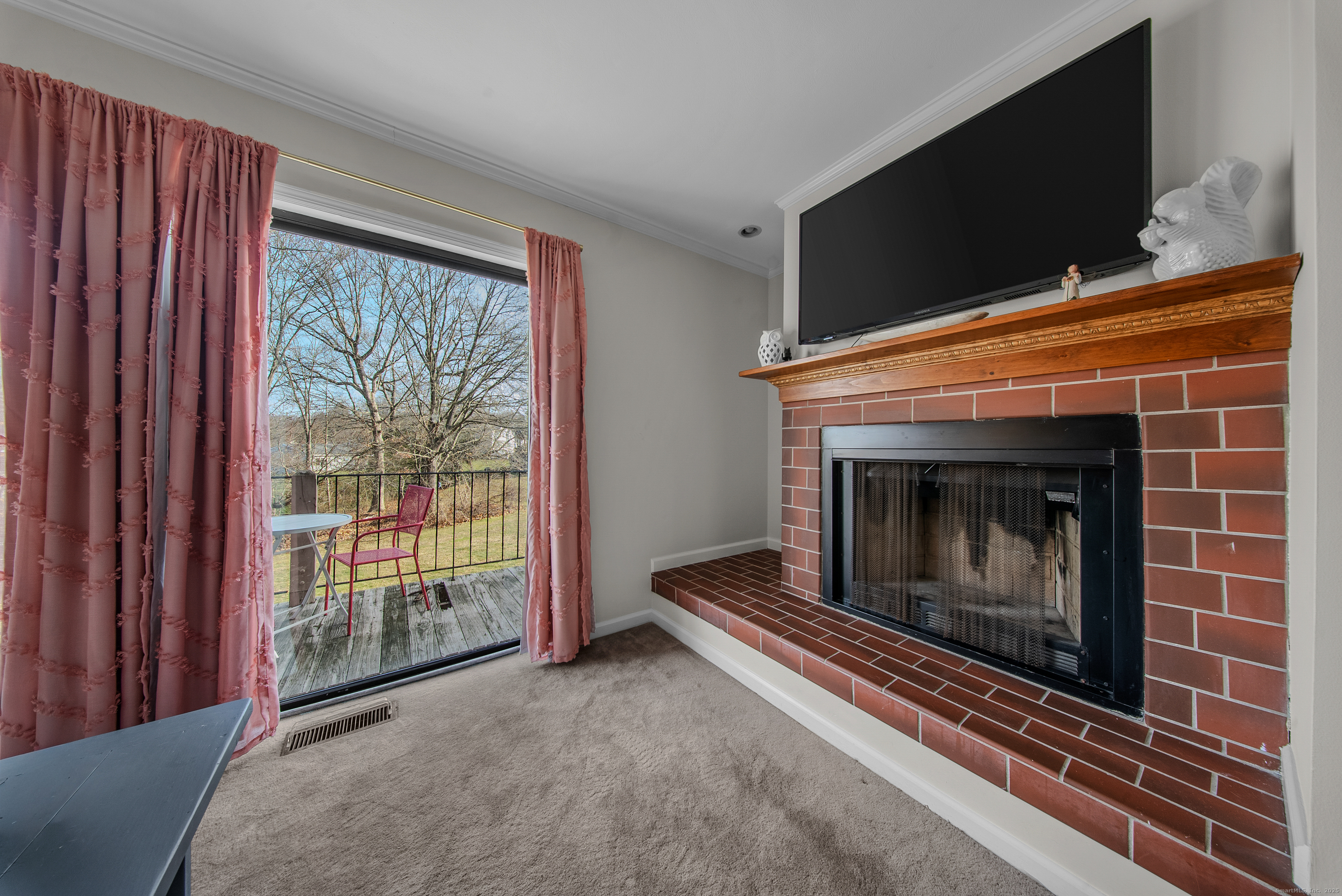 83 Carriage Drive 83
