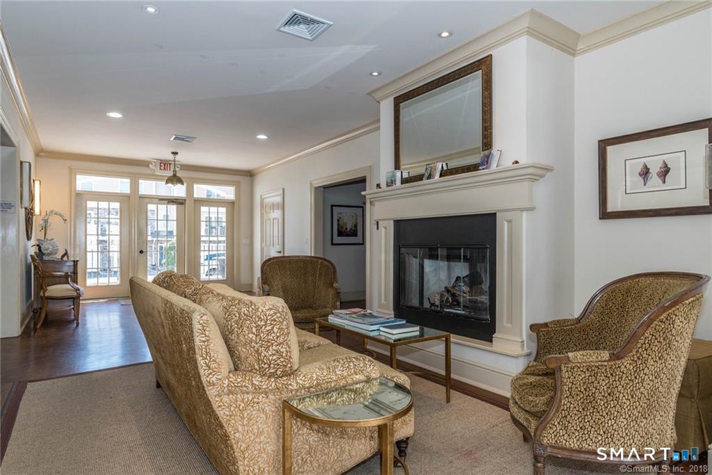 85 Camp Avenue APT 10I