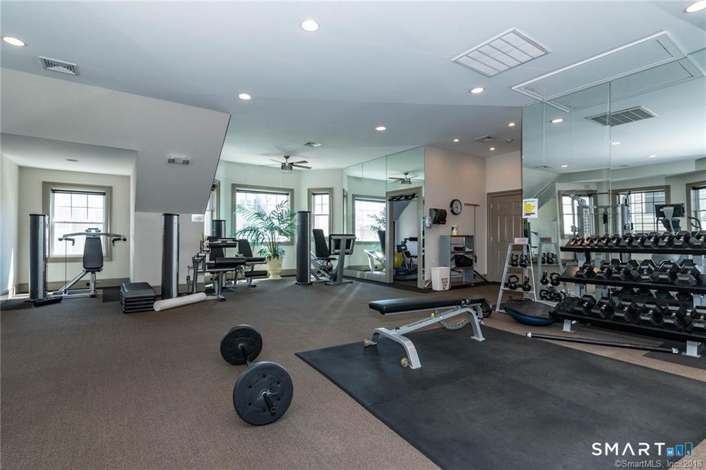 85 Camp Avenue APT 10I