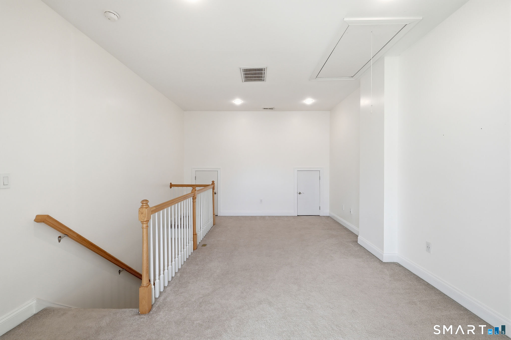 85 Camp Avenue APT 10I