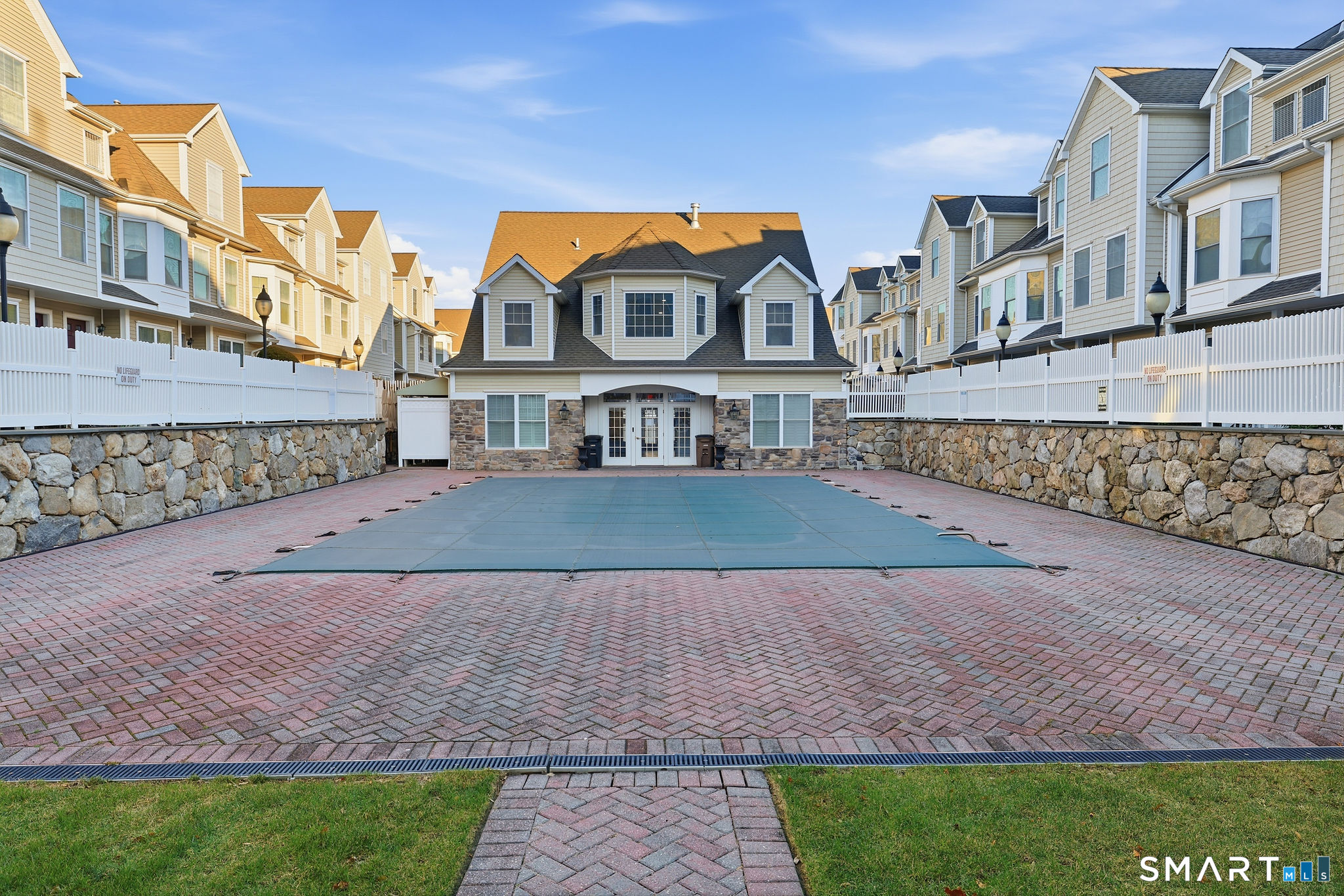 85 Camp Avenue APT 10I