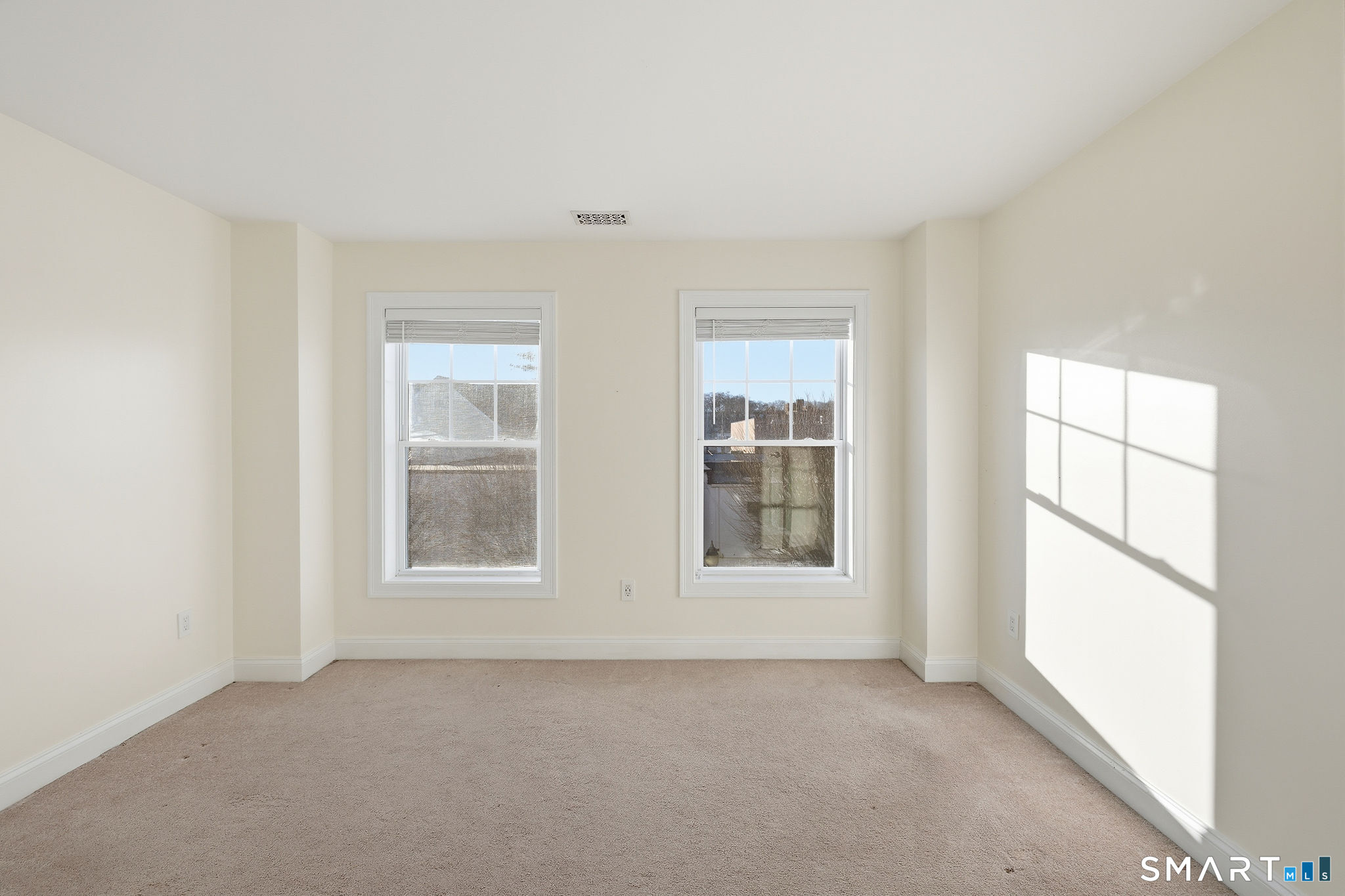 85 Camp Avenue APT 10I