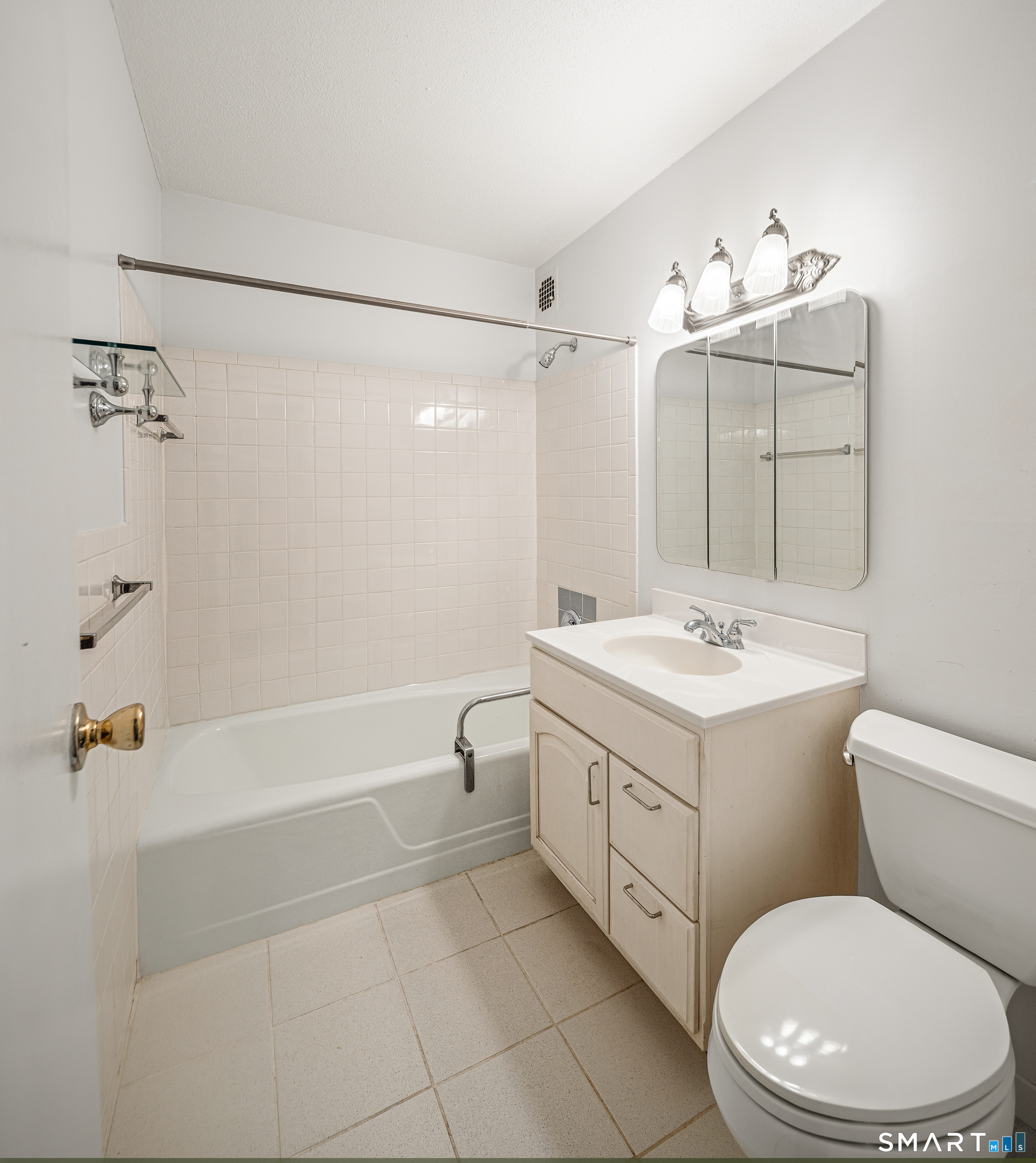 1 Strawberry Hill Court APT 2B