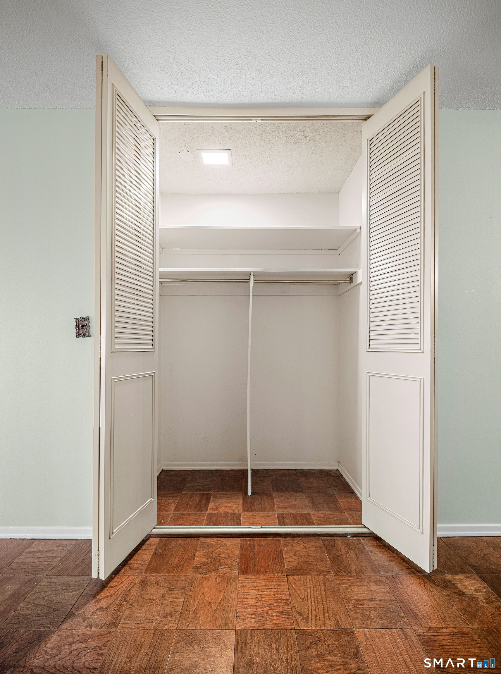 1 Strawberry Hill Court APT 2B