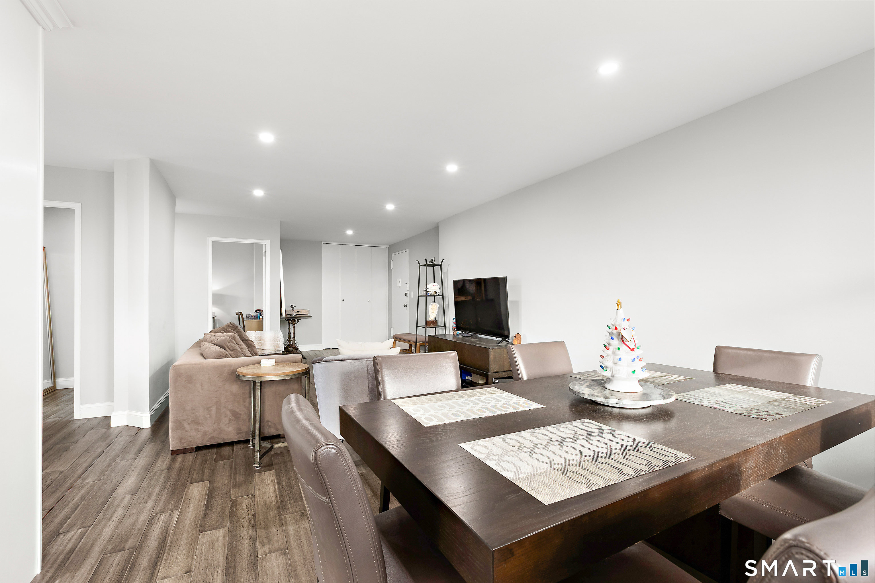 444 Bedford Street APT 8F