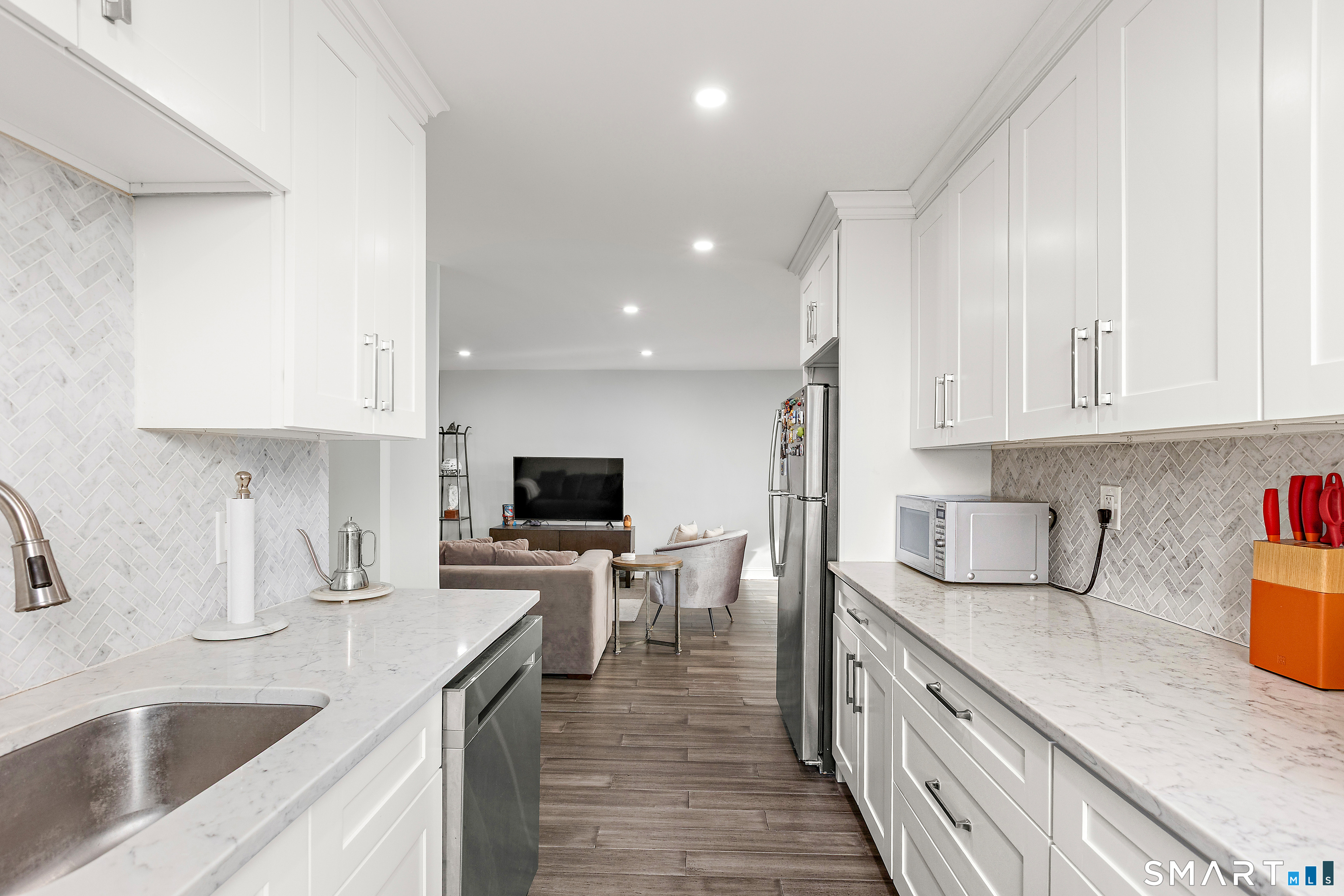 444 Bedford Street APT 8F