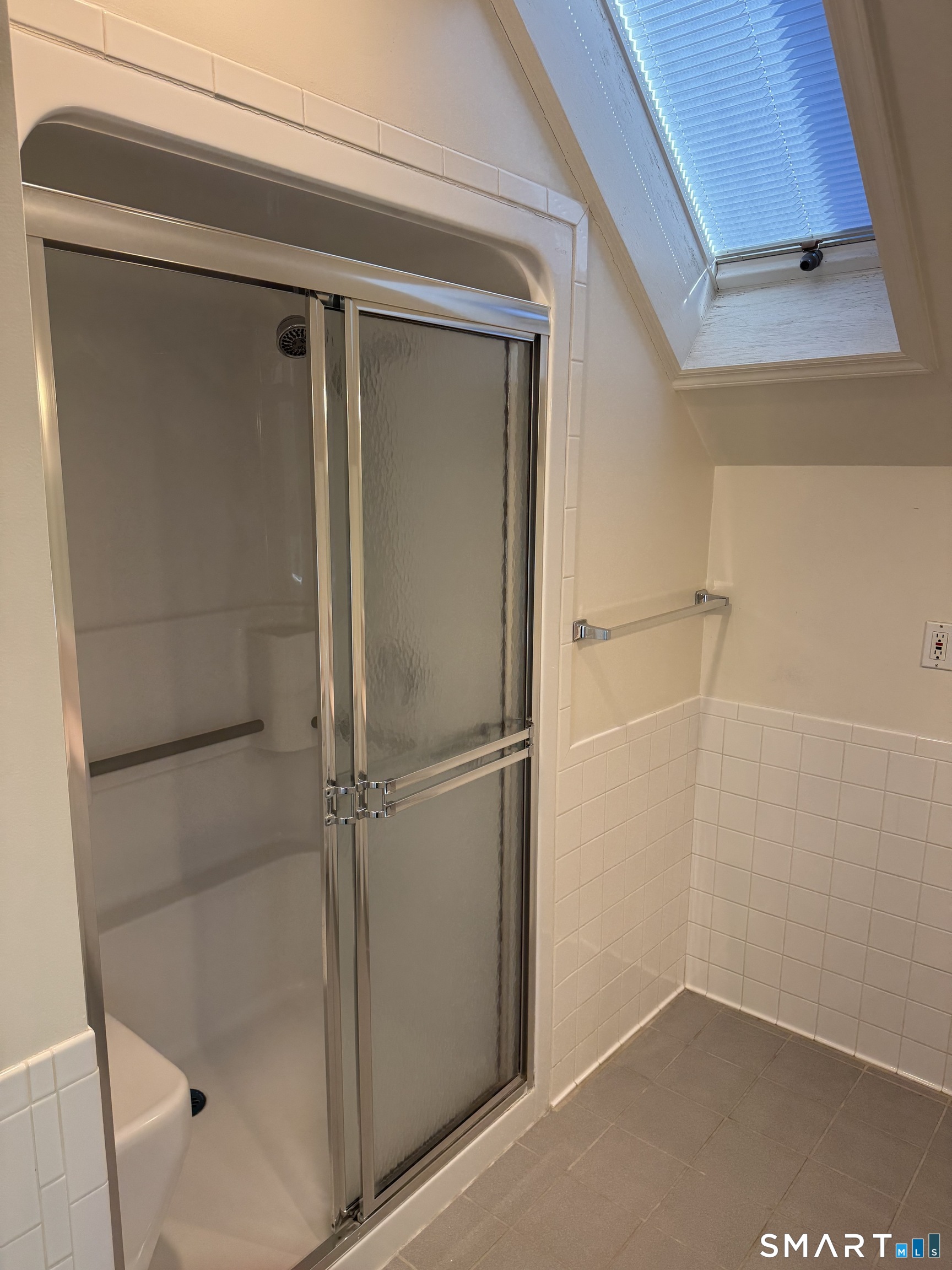 546 West Taft Avenue