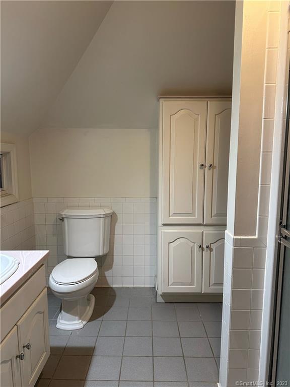 546 West Taft Avenue