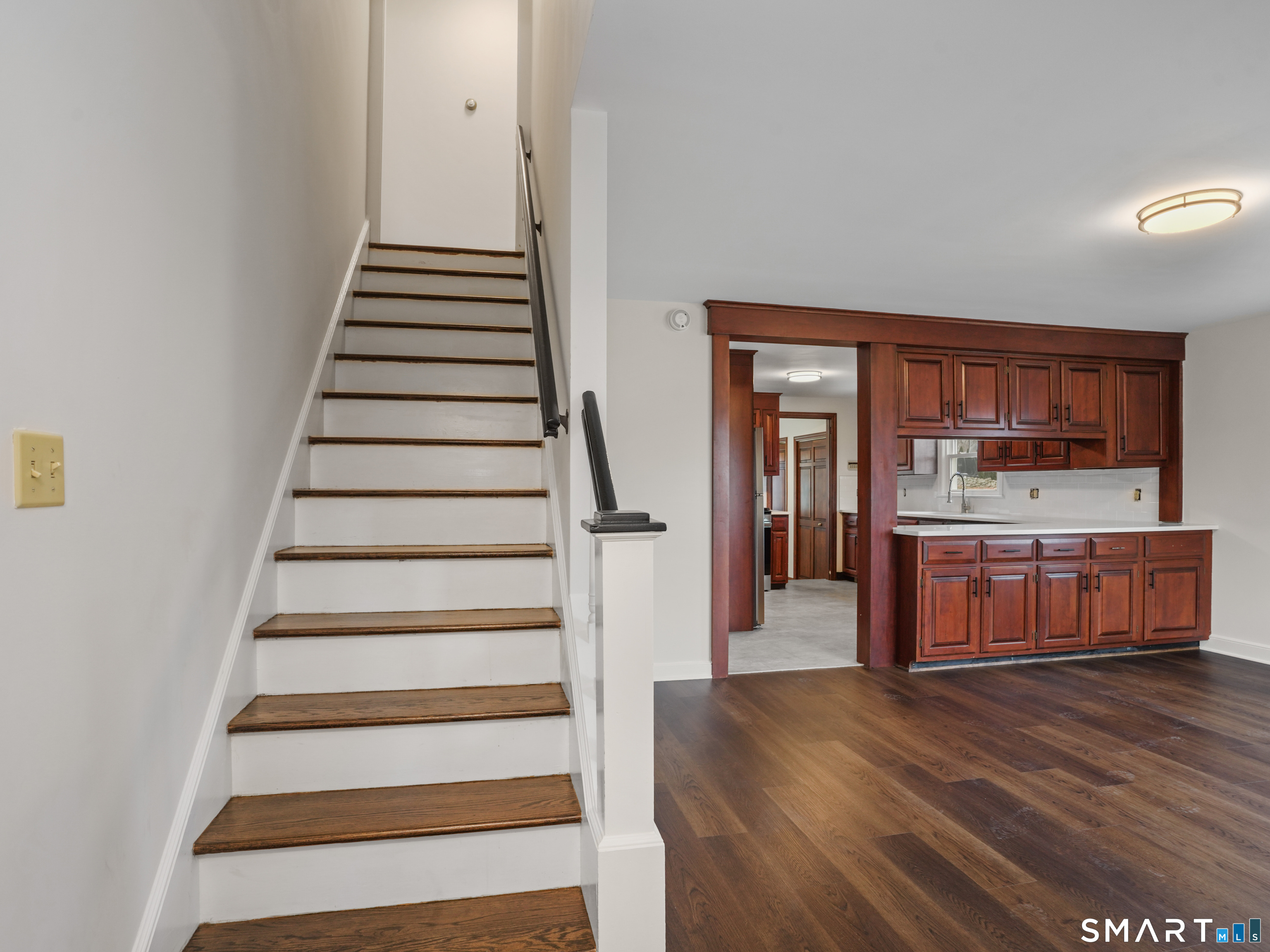 8 Raleigh Road