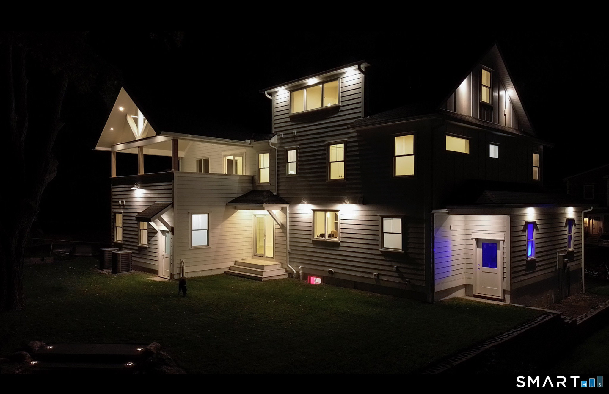 309 Hunyadi Avenue