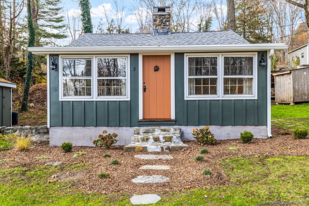 5 Old Clark Hill Road