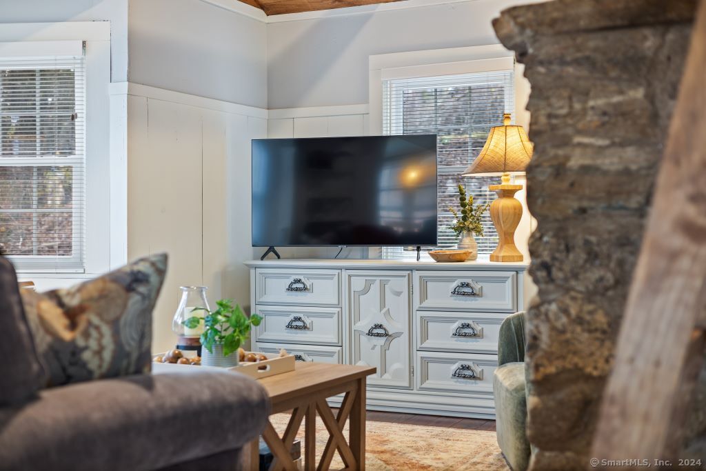 5 Old Clark Hill Road