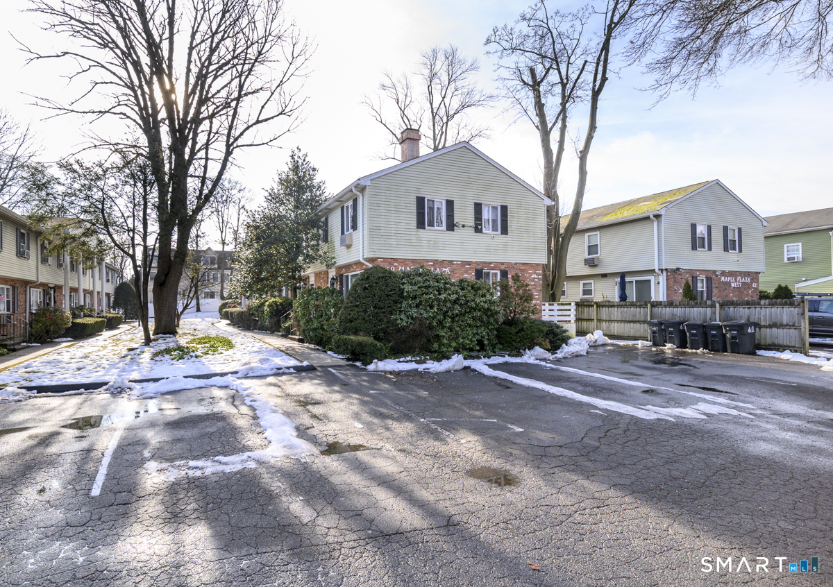 69 Maple Tree Avenue APT 2