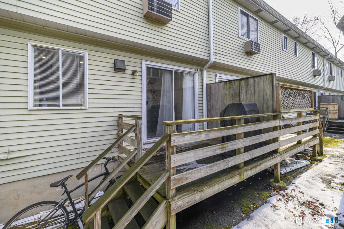 69 Maple Tree Avenue APT 2