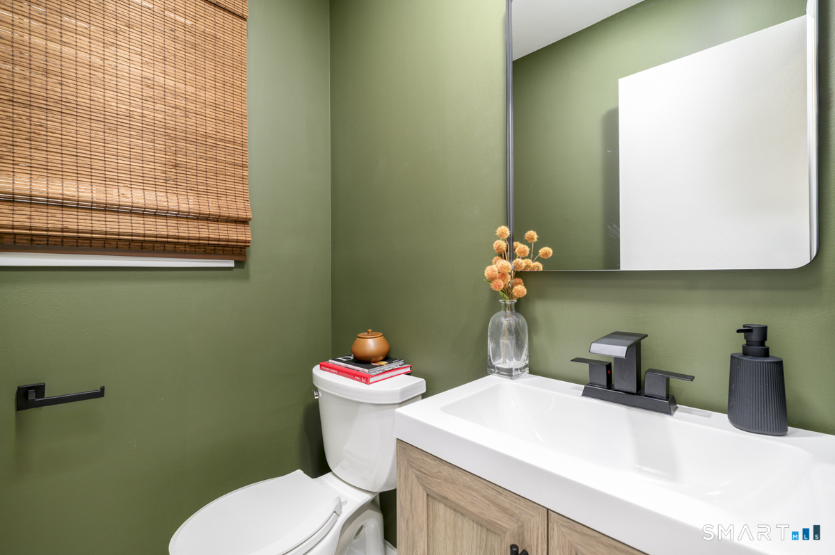 69 Maple Tree Avenue APT 2