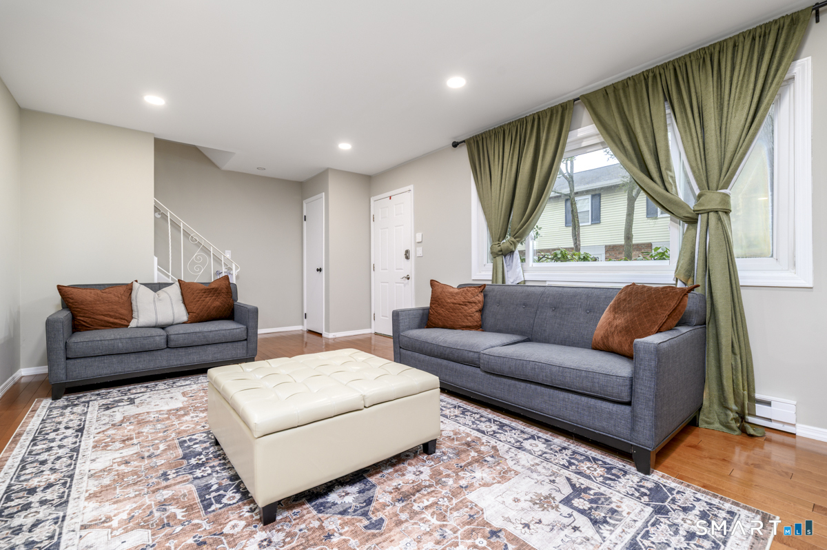 69 Maple Tree Avenue APT 2