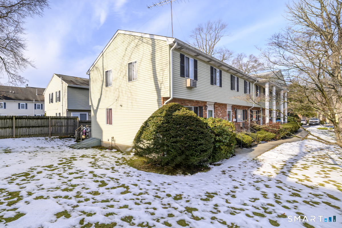 69 Maple Tree Avenue APT 2