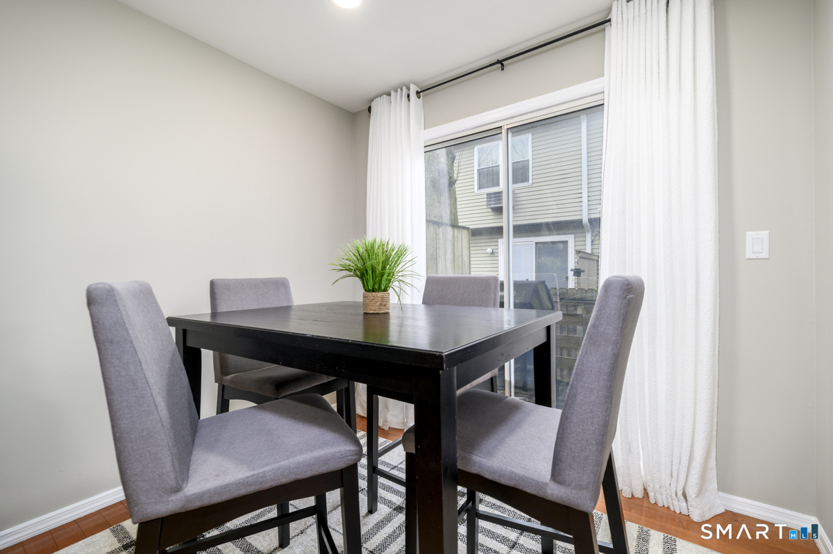 69 Maple Tree Avenue APT 2