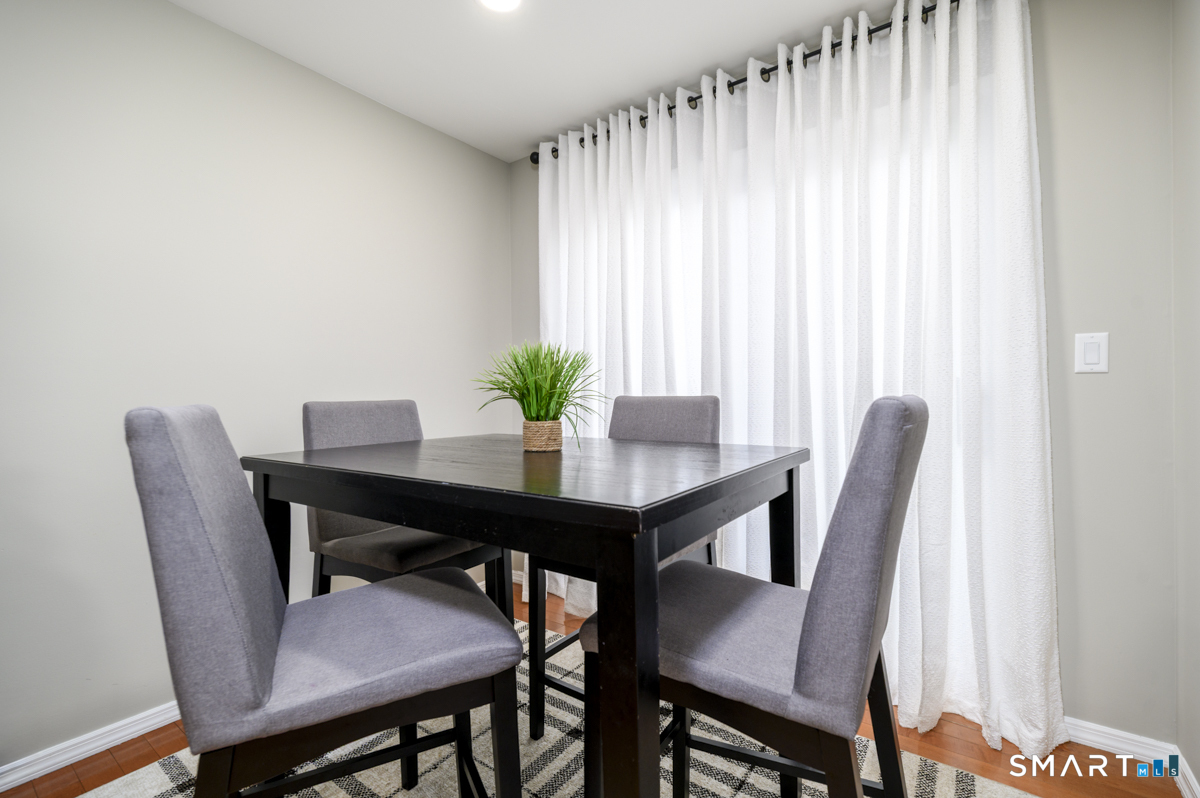 69 Maple Tree Avenue APT 2