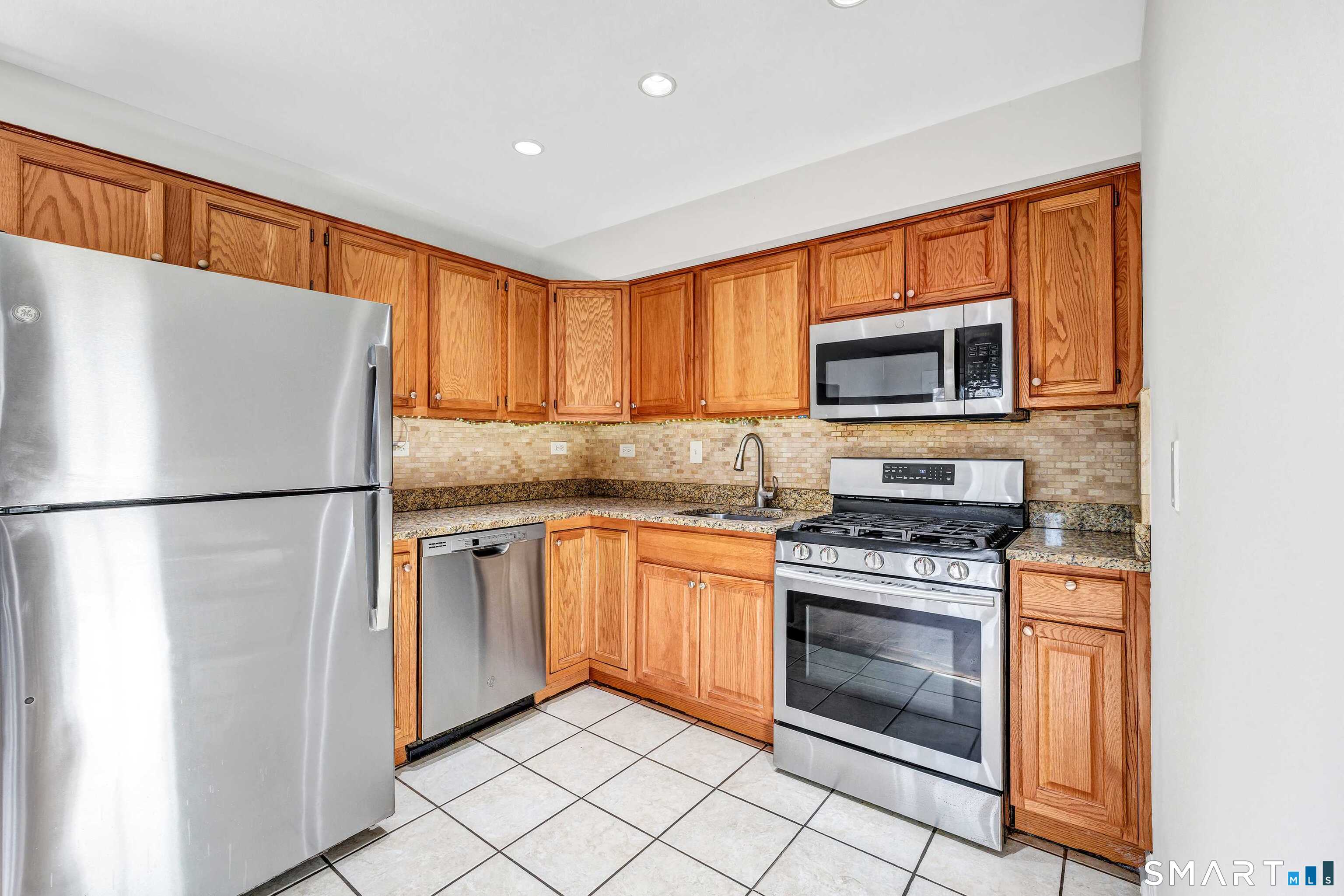 240 Sunnyridge Avenue APT 116