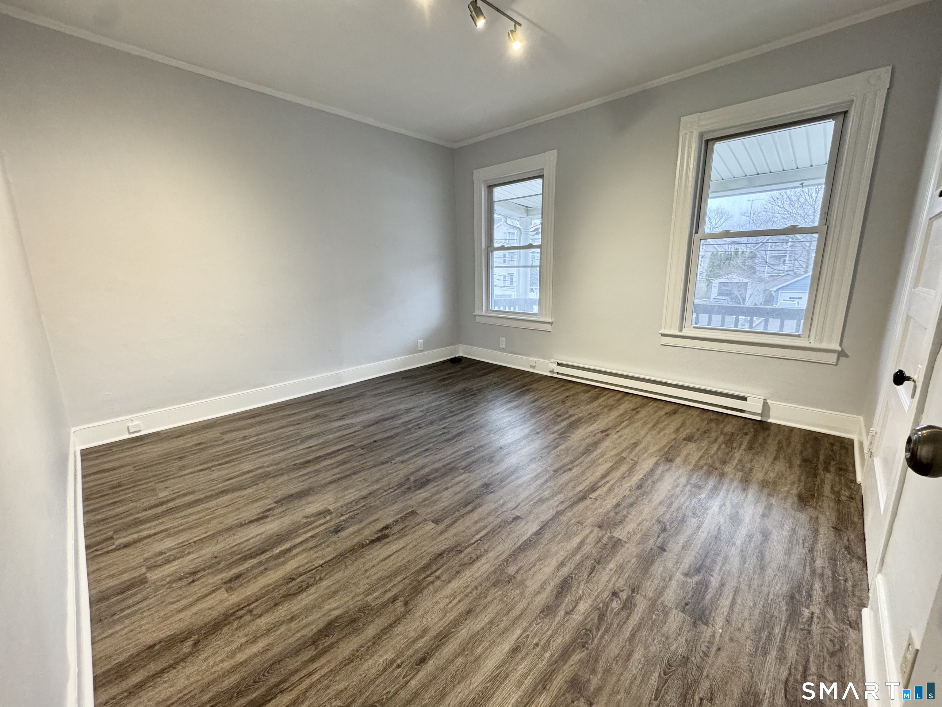 34 Hanford Avenue #2