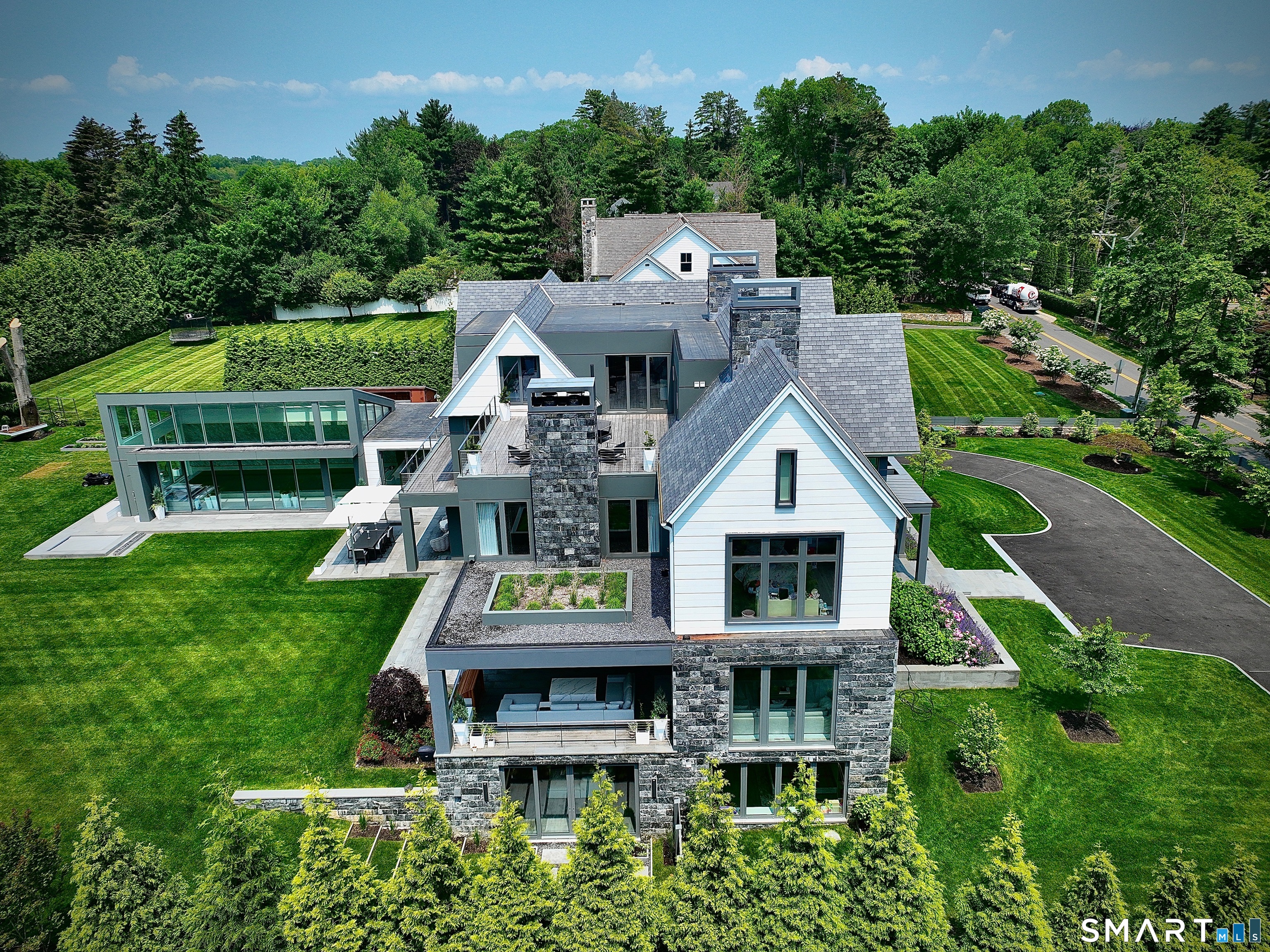 11 Dogwood Lane