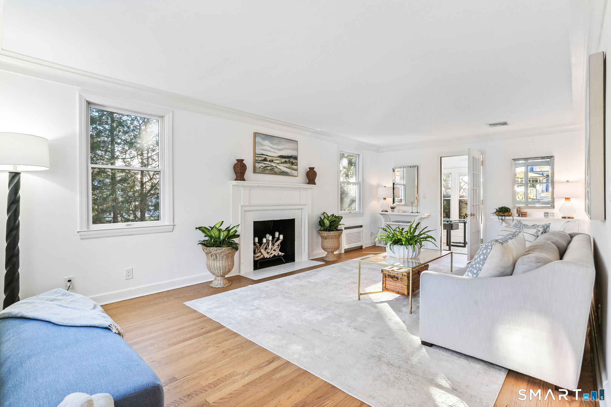 86 Maple Avenue South