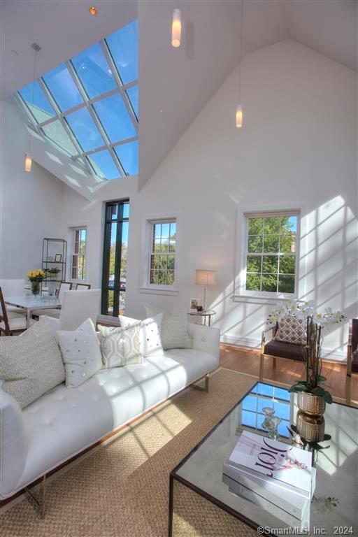 5 Church Lane 203 / The Bedford