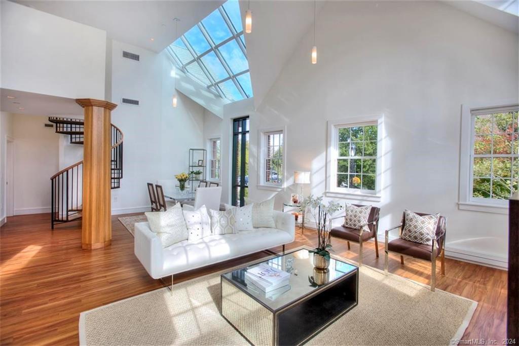 5 Church Lane 203 / The Bedford