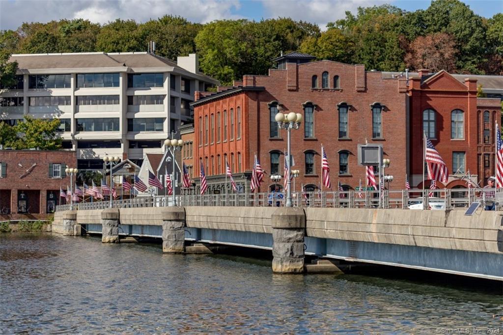 5 Church Lane 203 / The Bedford