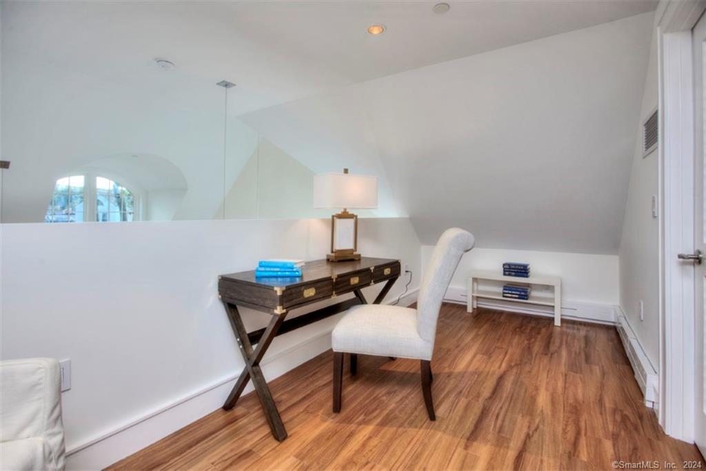 5 Church Lane 203 / The Bedford